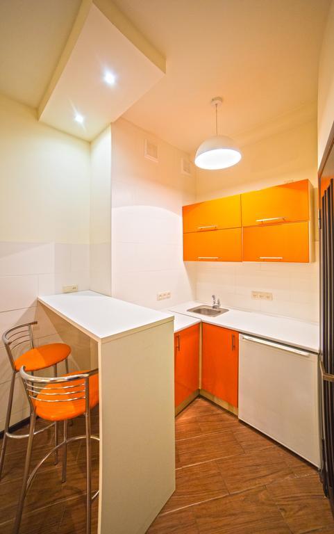 Apartment On Rappoporta 7B - 2 利沃夫 外观 照片