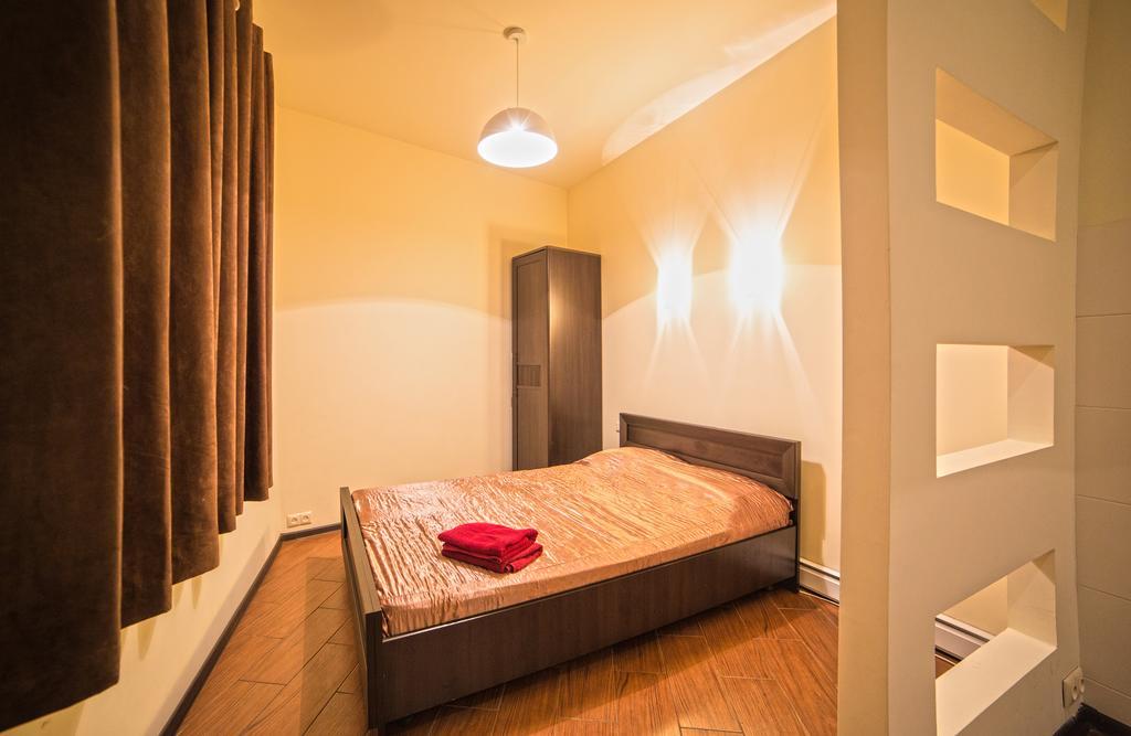 Apartment On Rappoporta 7B - 2 利沃夫 外观 照片