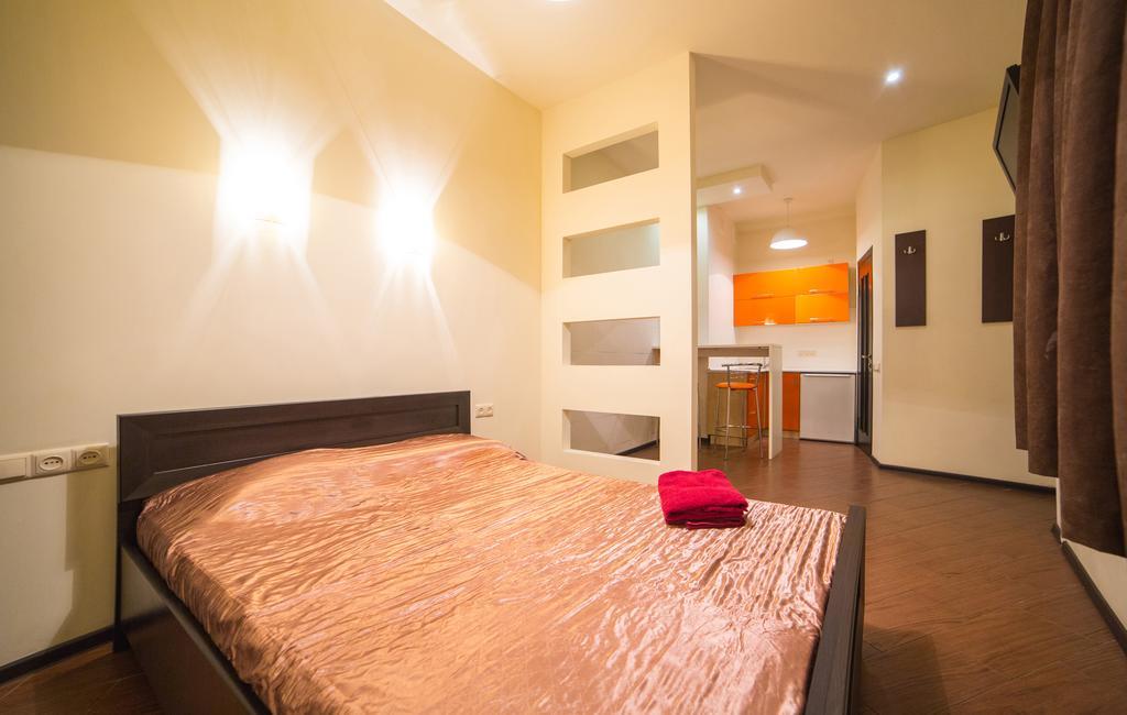 Apartment On Rappoporta 7B - 2 利沃夫 外观 照片